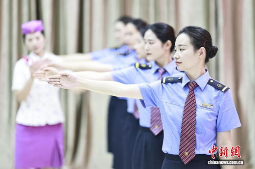 重慶客運(yùn)員開展服務(wù)禮儀培訓(xùn)，全力備戰(zhàn)國慶假期會(huì)展會(huì)務(wù)服務(wù)